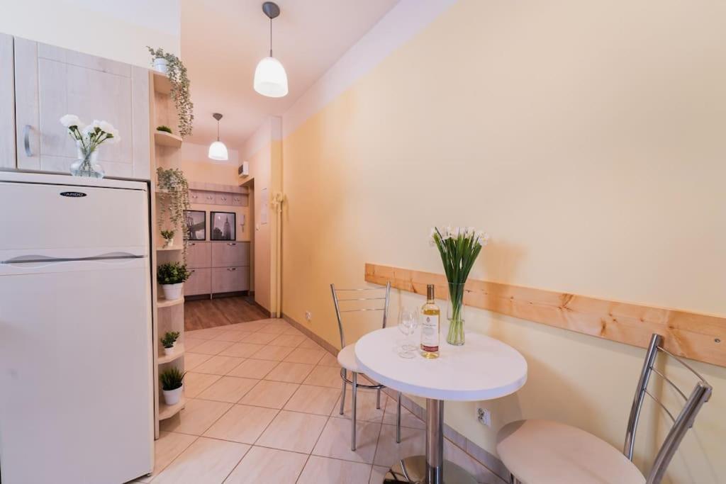 Market Square - Street Rynek 24 -2 Rooms Breslavia Exterior foto