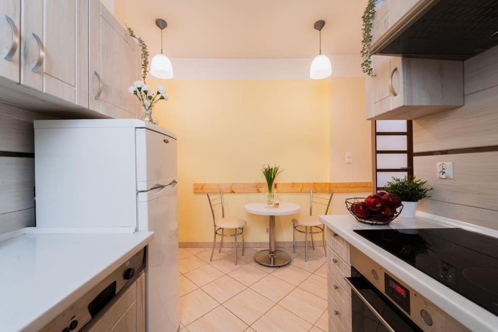 Market Square - Street Rynek 24 -2 Rooms Breslavia Exterior foto